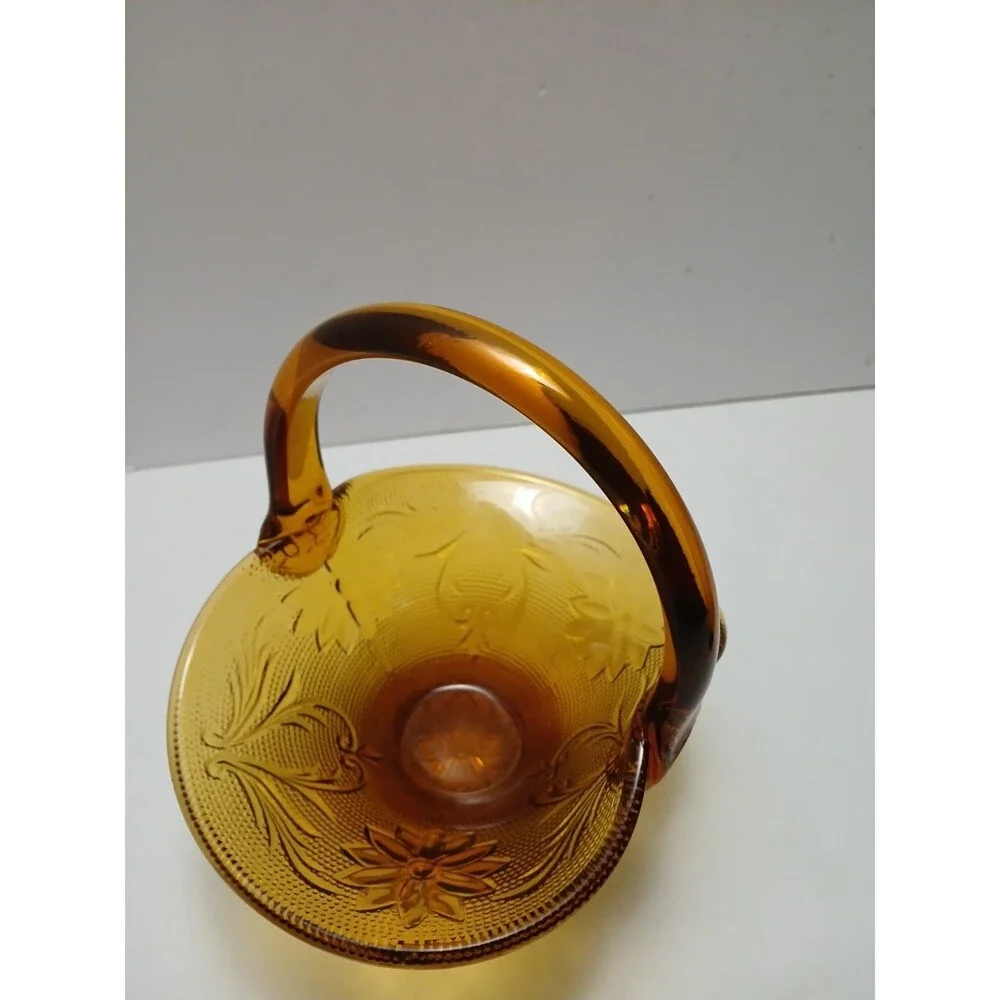 ​Tiara‎ Glass Amber Basket w/ Handle Rounded Rim JD Mark Vtg